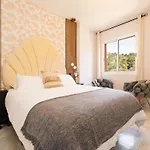 Coastal Comfort *
